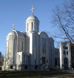 Русская Православная Церковь предоставила автокефалию Американской Православной Церкви.