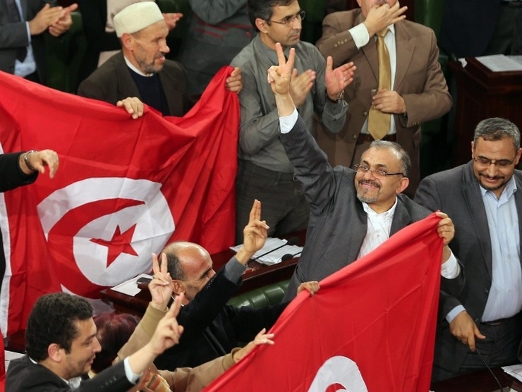 <p>Голосами 200 из 216 депутатов Национальной учредительной ассамблеи Туниса была принята новая Конституция. </p>