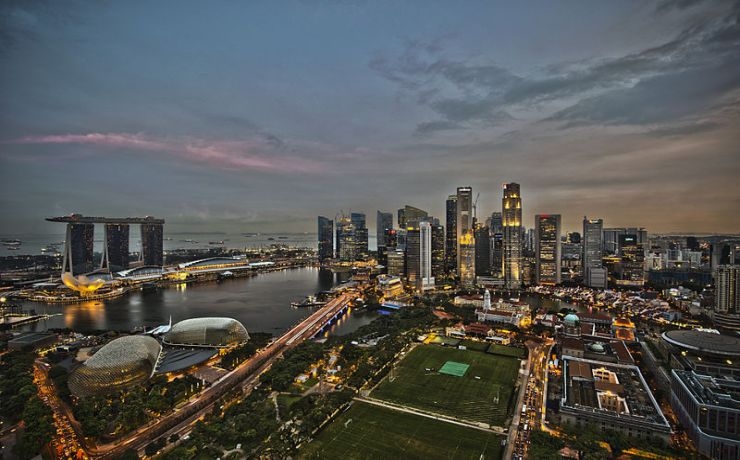 <p>Самым дорогим городом, по версии британского журнала The Economist, стал Сингапур</p>