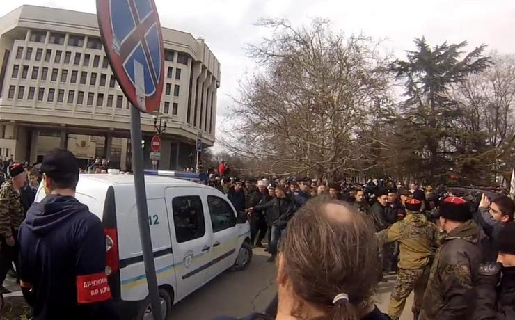 <p>По заказу либералов, для западных СМИ, скандально известная группа Femen – клеврет Pussy Riot, накануне заседания Верховного совета Крыма, и в преддверии референдума, устроила провокационную акцию. </p>