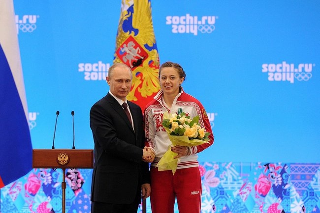 <p>Биатлонистка Ольга Вилухина заняла третье место по результатам гонки преследования на этапе Кубка мира в Норвегии.</p>