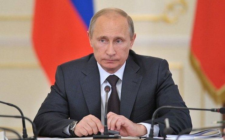 <p>Отдать голос за Путина сейчас готовы 77 % россиян.</p>