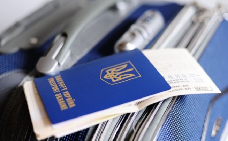 <p>Только с начала года в ФМС РФ поступили заявления от 70 тысяч украинских граждан на получение российского гражданства и убежища</p>