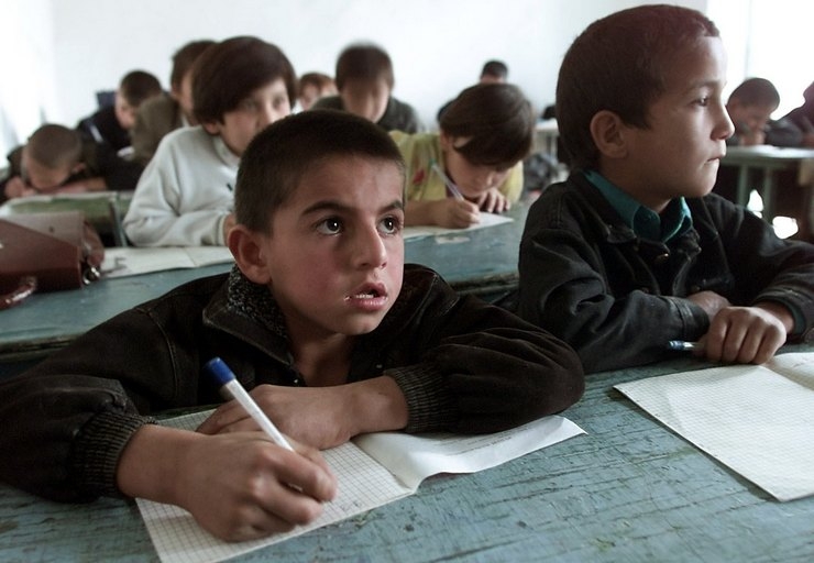 <p>Уроки трудовой миграции предложил ввести директор одной из школ Таджикистана</p>