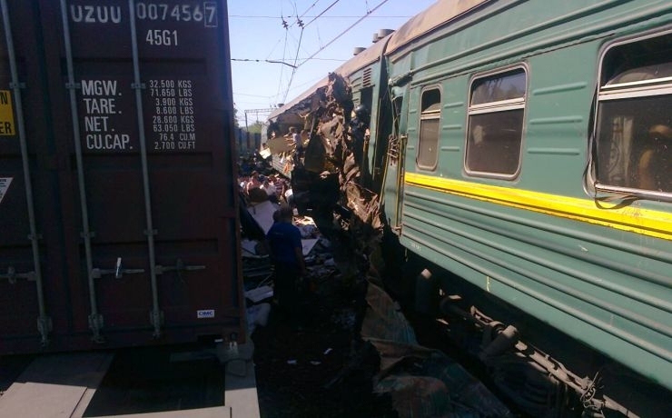 <p>Вице-премьер России Ольга Голодец объявила, что близкие тех, кто погиб при столкновении поездов в Московской области, получат страховые выплаты по 2 миллиона рублей.</p>