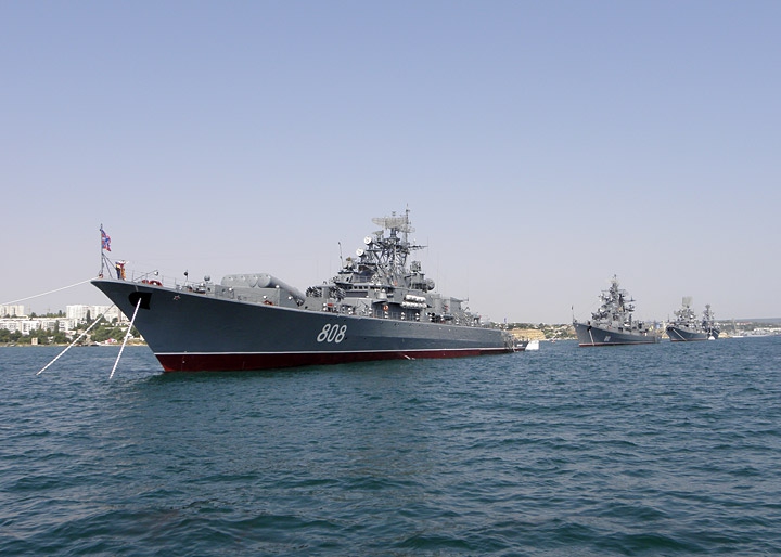 <p>Порядка 30 боевых кораблей различных классов поступит на Черноморский флот в ближайшие шесть лет.</p>