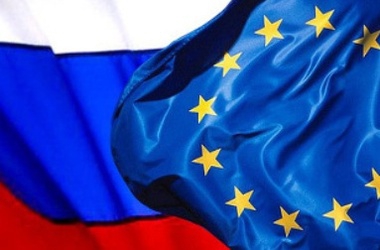 <p>Председатель Европейского совета Херман Ван Ромпей сообщил, что Евросоюз согласовал пакет значимых дополнительных ограничительных мер в отношении секторального сотрудничества и торговых обменов с Россией.  </p>
