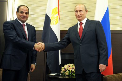 <p>Президент Российской Федерации Владимир Путин по итогам переговоров со своим египетским коллегой Абдель Фаттахом ас-Сиси заявил, что страны договорились о расширении военно-технического сотрудничества.</p>