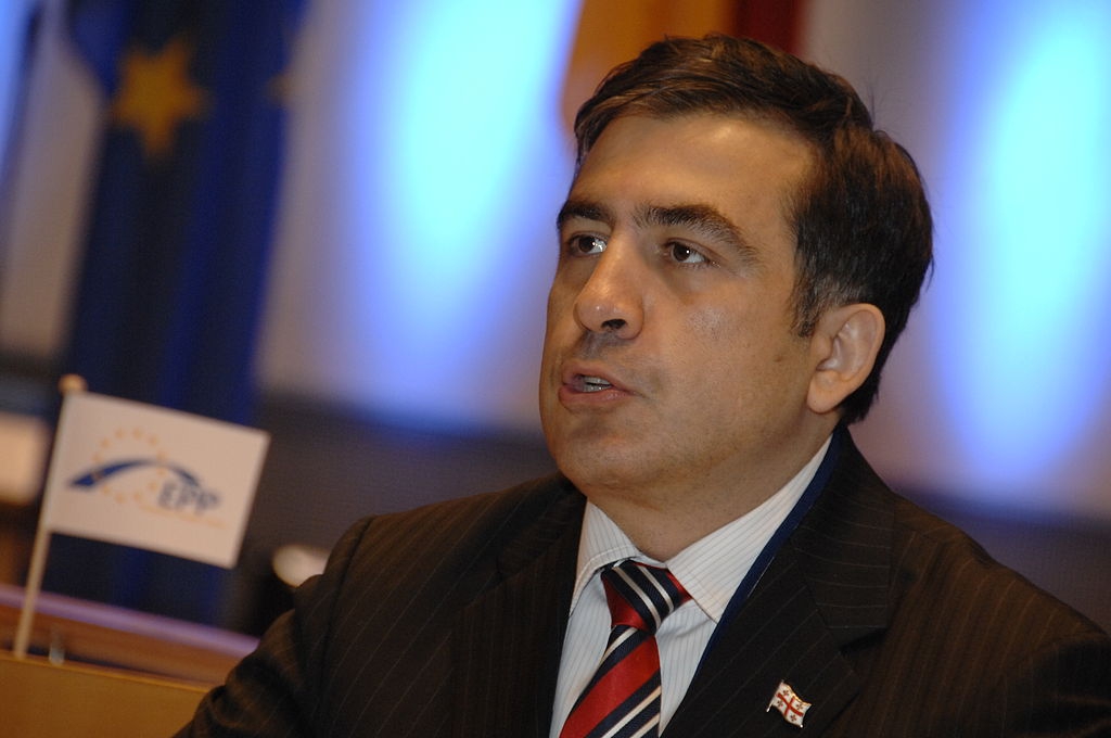 <p>Главная прокуратура Грузии опубликовала документы, согласно которым экс-президент Михаил Саакашвили в 2009-2012 годах потратил на косметические процедуры для себя и своей семьи около 450 тысяч долларов.</p>