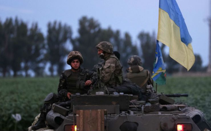 <p>Каратели начали стягивать силы к поселку Счастье, на север от Луганска</p>