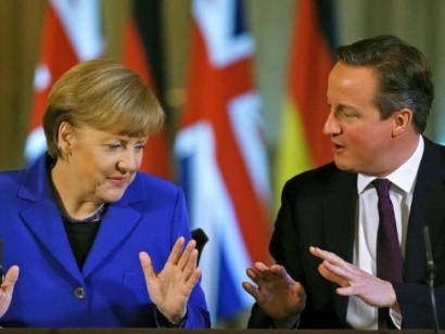 <p>Канцлер Германии Ангела Меркель не поддержала планы британского премьер-министра Дэвида Кэмерона по ограничению прав мигрантов, которые прибыли из Евросоюза в Великобританию, сообщают СМИ со ссылкой на газету The Sunday Times.</p>