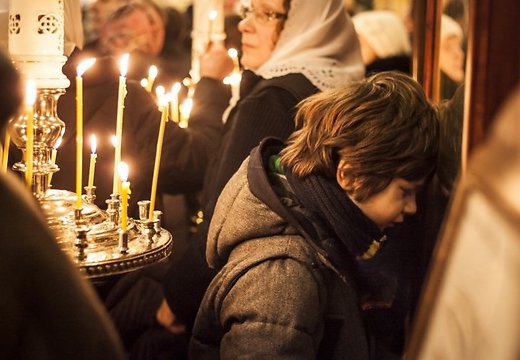 <p>Министерство образования Эстонии продлило зимние школьные каникулы в 2015 году до 10 января, чтобы православные семьи смогли вместе отпраздновать 7 января Рождество Христово.</p>