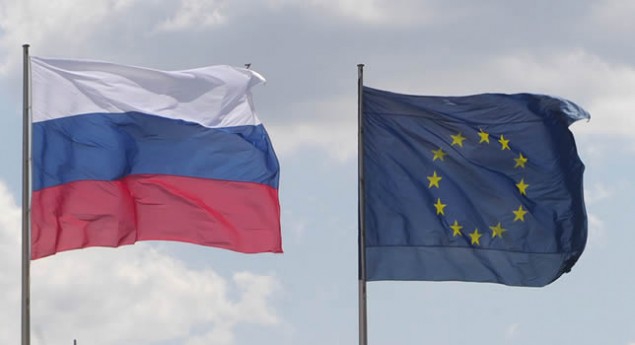 <p>Председатель Европарламента Мартин Шульц заявил, что Европы в свете конфликта на Украине должна держать открытыми каналы диалога с Россией.</p>
