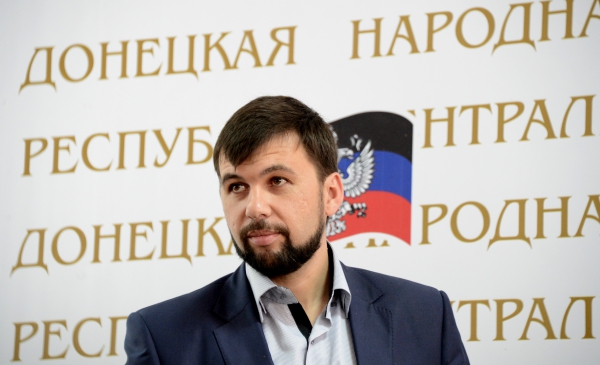 <p>Координатор фронта «Новороссия» Денис Пушилин заявил, что Конституция Донецкой народной республики не будет выноситься на всенародное обсуждение.</p>
