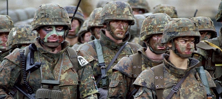 <p>Командующий сухопутными войсками США в Европе генерал-лейтенант Фредерик Бен Ходжс заявил, что американские войска останутся в Эстонии до тех пор, пока она этого хочет.</p>