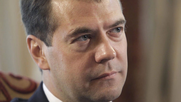 <p>Премьер-министр России Дмитрий Медведев подписал тридцать поручений российскому правительству по итогам послания президента Владимира Путина Федеральному собранию.</p>