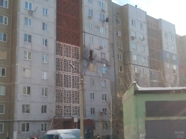 <p>Разрывы раздавались со стороны городского микрорайона Азотный Донецка и поселка Пески</p>