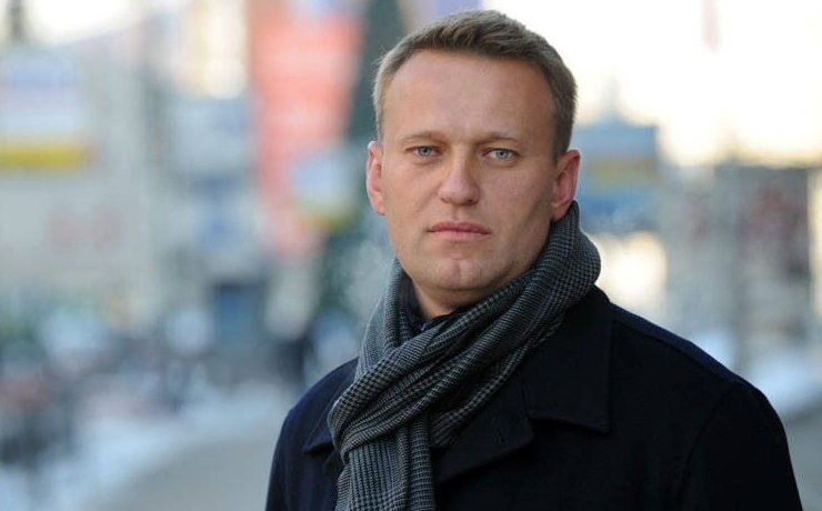 <p>Навальный поехал на несанкционированную акцию в центре Москвы</p>