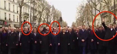 <p>Причиной новой волны негодования интернет пользователей стало поведение украинского президента Петра Порошенко на марше памяти жертв террористических актов в Париже.</p>
