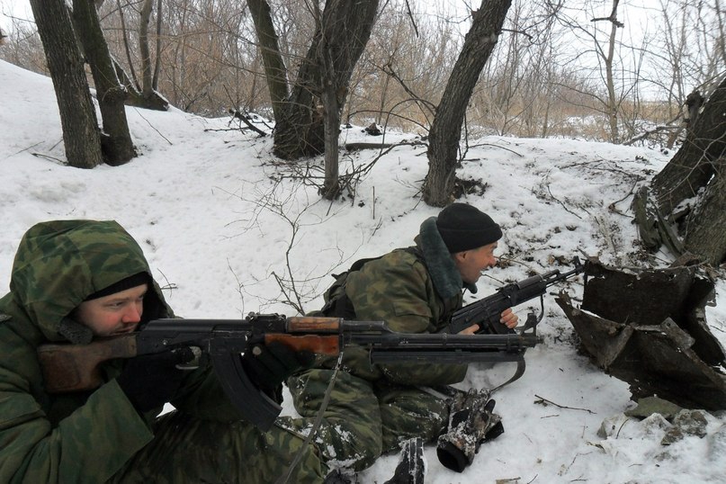 <p>Глава Донецкой народной республики Александр Захарченко заявил, что в субботу началось наступление на Мариуполь. К вечеру ополчение уже вошло в город.</p>

<p> </p>