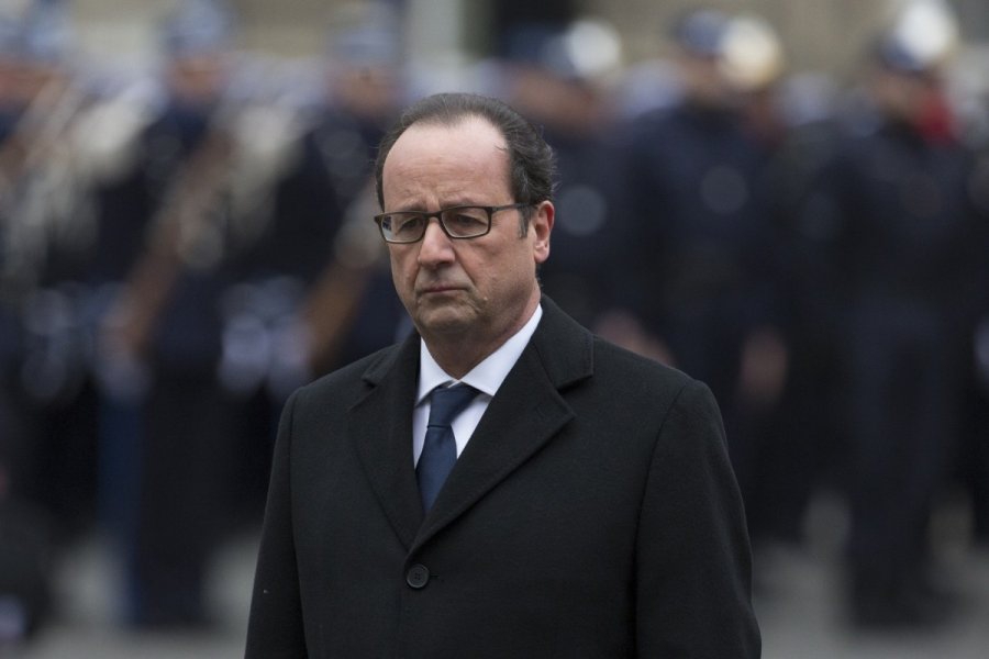 <p>Президент Франции Франсуа Олланд предупредил, что при отсутствии долговременного мирного соглашения по Украине сценарием дальнейшего развития событий будет война.</p>