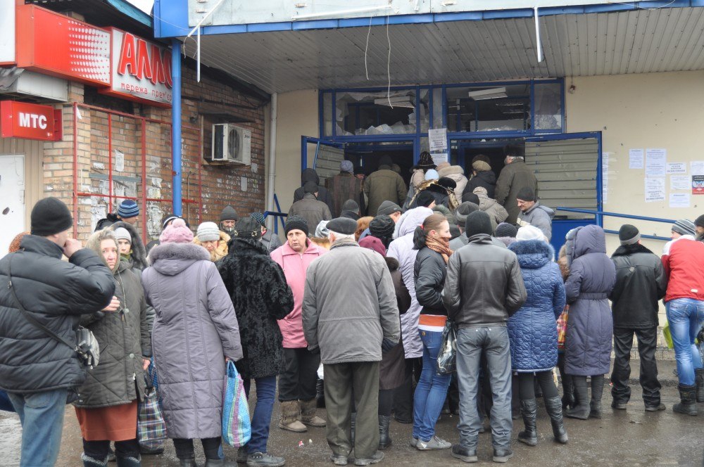 <p>Госпогранслужба Украины не пропустила на территорию республик Новороссии 58 автомобилей с продовольствием. </p>