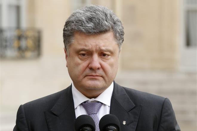 <p>Украинский президент Петр Порошенко заявил, что чемпионат мира по футболу 2018 года в России необходимо бойкотировать до тех пор, пока не будет улажен вооруженный конфликт в Донбассе.</p>