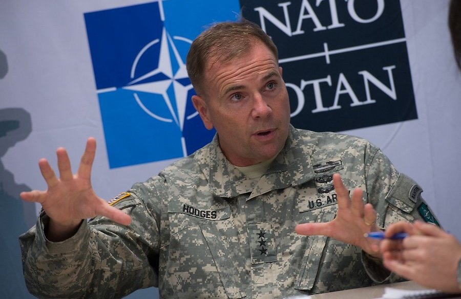<p>Командующий сухопутными войсками США в Европе генерал-лейтенант Бен Ходжес заявил, что американские военные инструкторы начнут подготовку Национальной гвардии Украины в апреле. </p>
