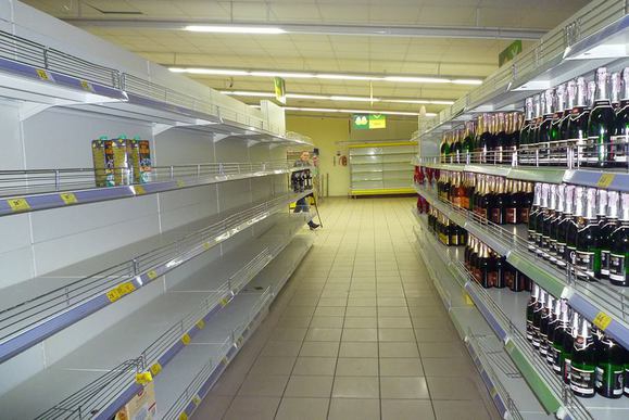 <p>По данным Минэкономразвития ДНР, за 16 дней марта из России в Донецкую народную республику было ввезено 736 тонн продуктов. В ведомстве считают, что к концу месяца импорт продуктов из РФ увеличится. </p>