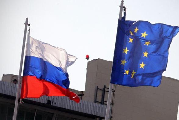 <p>Еврокомиссар по климату и энергетике Ариас Каньете заявил, что Европейский союз хочет нормализовать отношения с Российской Федерацией в энергетической сфере. </p>