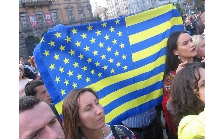 <p>Политолог Кость Бондаренко утверждает, что все вопросы украинской политики решаются Соединенными Штатами</p>