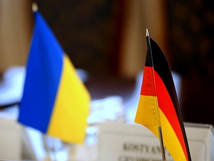 <p>500 миллионов евро намерен получить Киев от правительства Германии на восстановление и модернизацию Донбасса.</p>