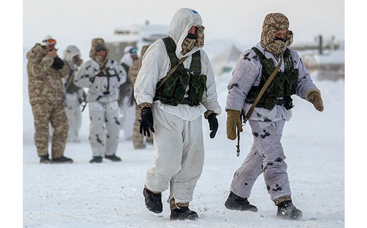 <p>Подразделения российских десантников совместно с контингентами коллективных сил оперативного реагирования ОДКБ направились в сторону Северного полюса</p>