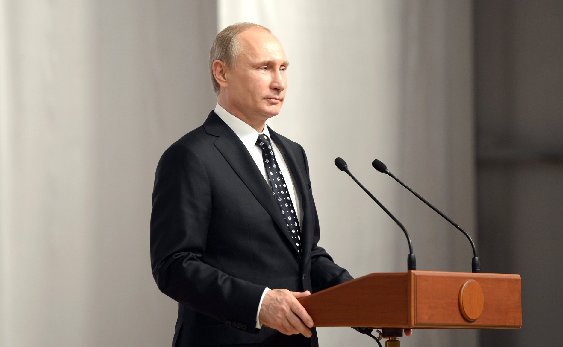 <p>Диана Джеймс заявила, что Владимир Путин очень сильный лидер</p>