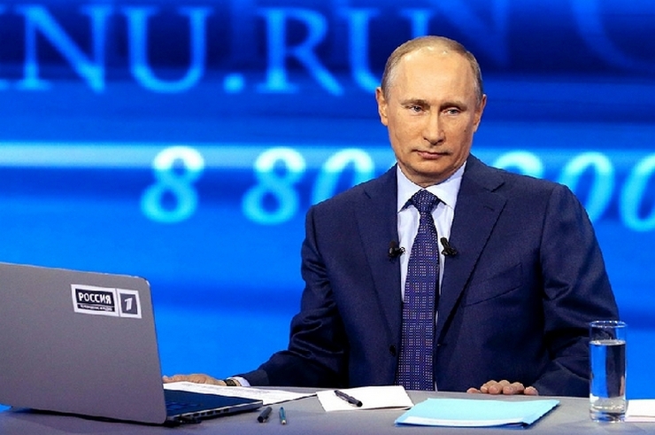 <p>По информации пресс-секретаря президента, вторник и среду Путин потратит на получение информации от руководителей министерств и ведомств.</p>