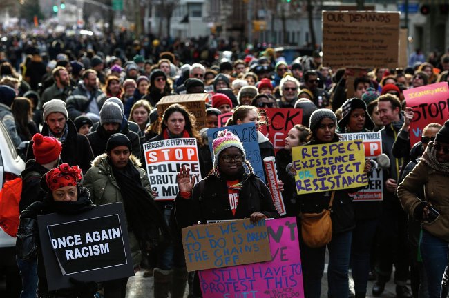 <p>В США началась новая волна протестов населения против произвола полиции.</p>