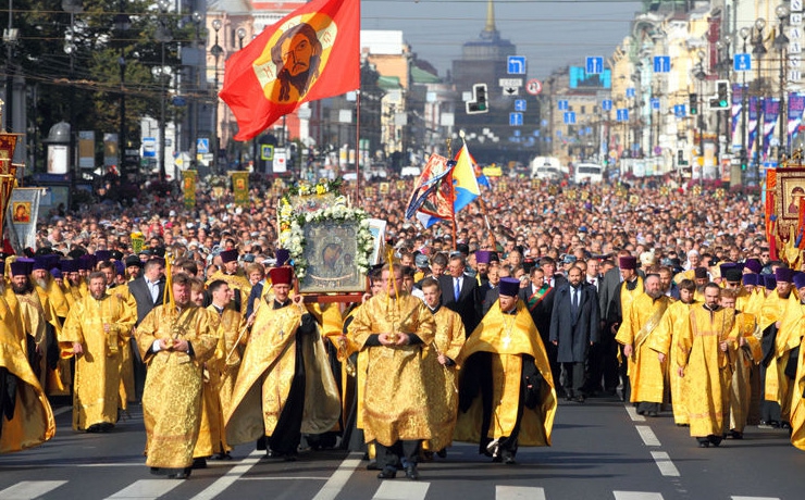 <p>12 сентября 2015 года в северной столице России состоялся торжественный крестный ход в честь святого благоверного великого князя Александра Невского и в память о заключении Ништадтского мира.</p>