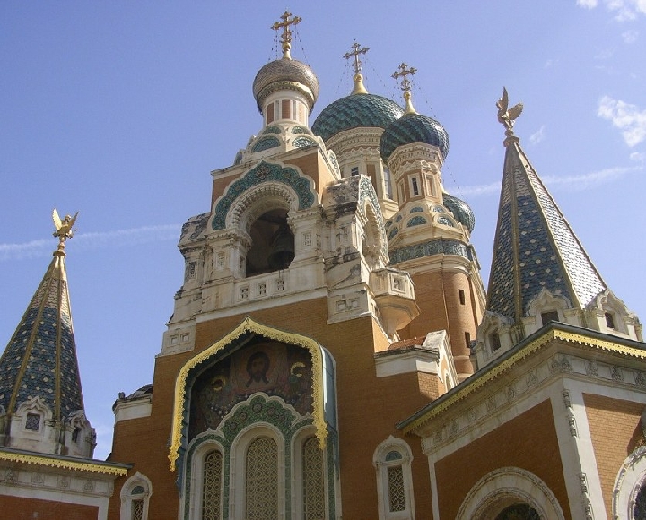 Посол России во Франции Александр Орлов объявил об открытии собора 15 июня...