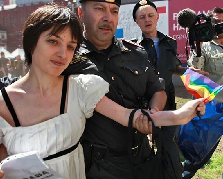 Следующая акция гей-активистов запланирована в 17.00 в парке Горького.