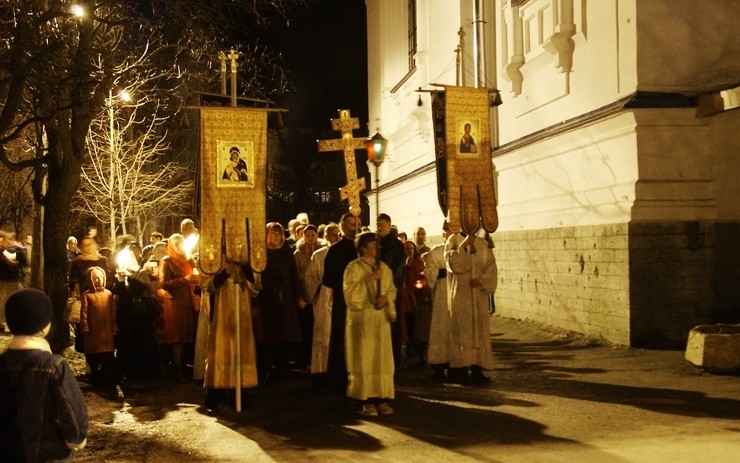 
Власти города намерены сделать Крестный ход доброй традицией.

