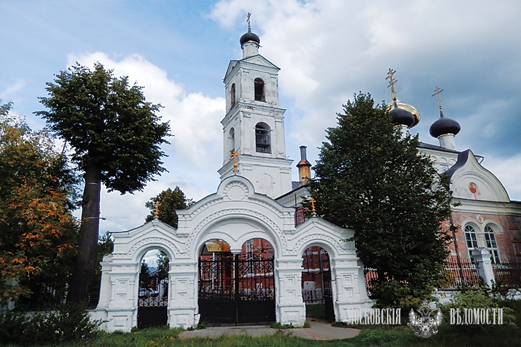 Фото 1118 - Крестовоздвиженская церковь в селе Свердлово