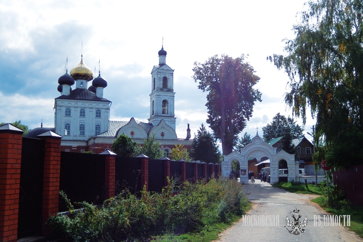 Фото 1123 - Крестовоздвиженская церковь в селе Свердлово