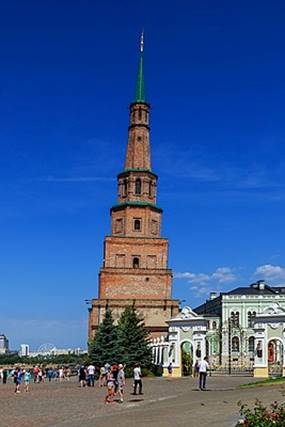 https://upload.wikimedia.org/wikipedia/commons/thumb/d/df/Kazan_Kremlin_Soyembika_Tower_08-2016_img1.jpg/267px-Kazan_Kremlin_Soyembika_Tower_08-2016_img1.jpg