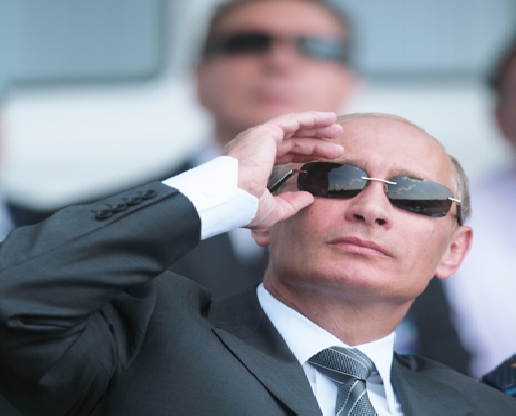 Путин как лидер воспринимается в мире более сильным и влиятельным фактором, чем страна, которую он возглавляет.