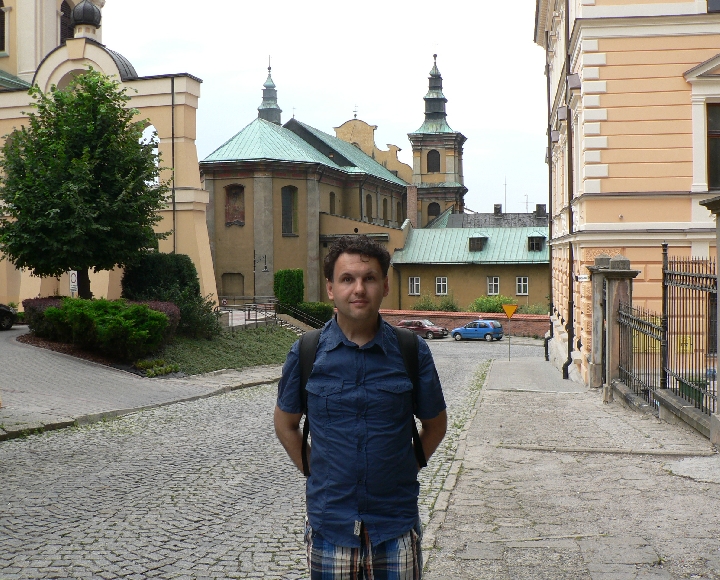 Блогер Максим Ефимов, которого привлекают к уголовной ответственности за публикации о Русской православной церкви, просит политического убежища в Эстонии