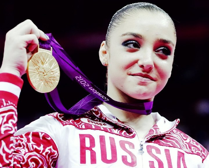 Гимнастка Мустафина достигла четвёртой для себя победы на Играх-12. Семнадцатилетняя россиянка выиграла «бронзу» в вольных упражнениях. До этого Алия выиграла «золото» на брусьях, «серебро» в командных состязаниях. 