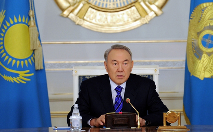 <p>Сегодня на расширенном заседании президент Казахстана Нурсултан Назарбаев выступил с жесткой критикой в адрес кабинета министров из-за неудовлетворительной ситуации с привлечением иностранных инвестиций в республику.</p>