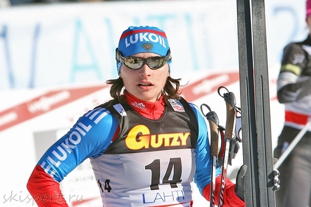<p>Российские лыжницы Анастасия Доценко и Юлия Иванова смогли пробиться в финал лыжного командного спринта.</p>