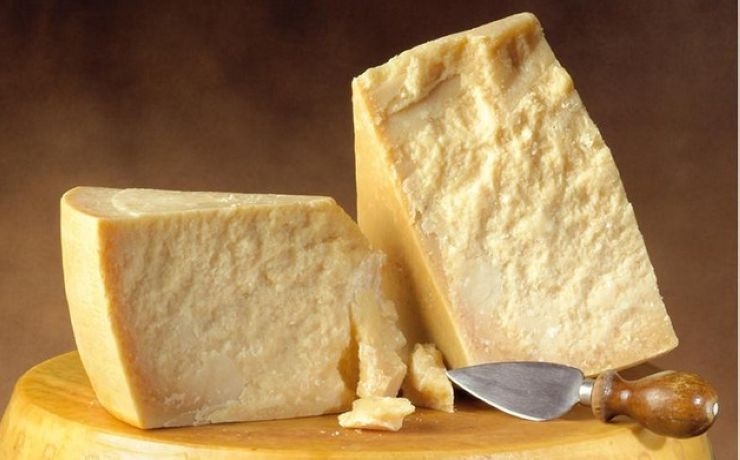 <p>Древнекитайский сыр обнаружили немецкие химики при исследовании саркофагов мумий</p>