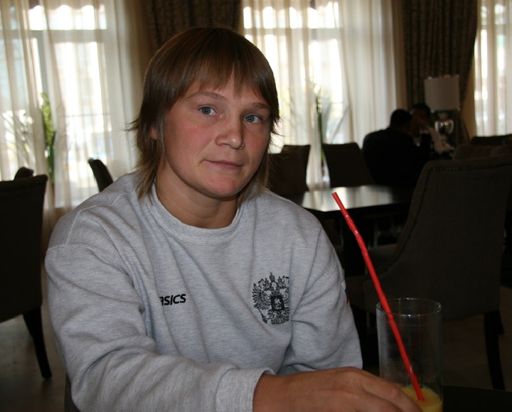 Борьбу за награды Олимпиады продолжат Валерия Жолобова в категории до 59 кг и Наталья Воробьева (до 72 кг).
